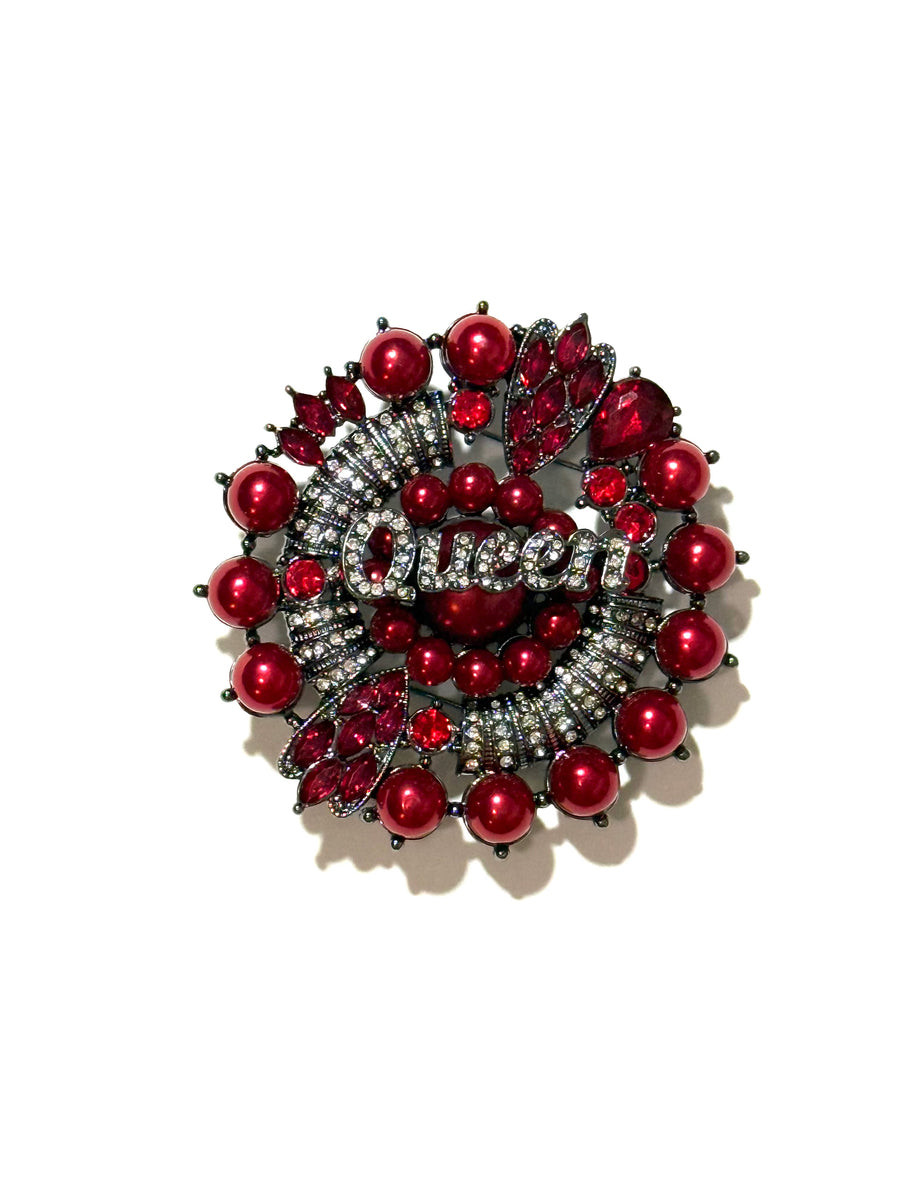 Queen Brooch -Wine (Limited Edition)